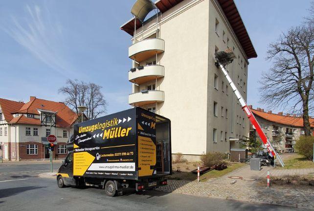 Möbellift schnell und einfach in Halsbrücke